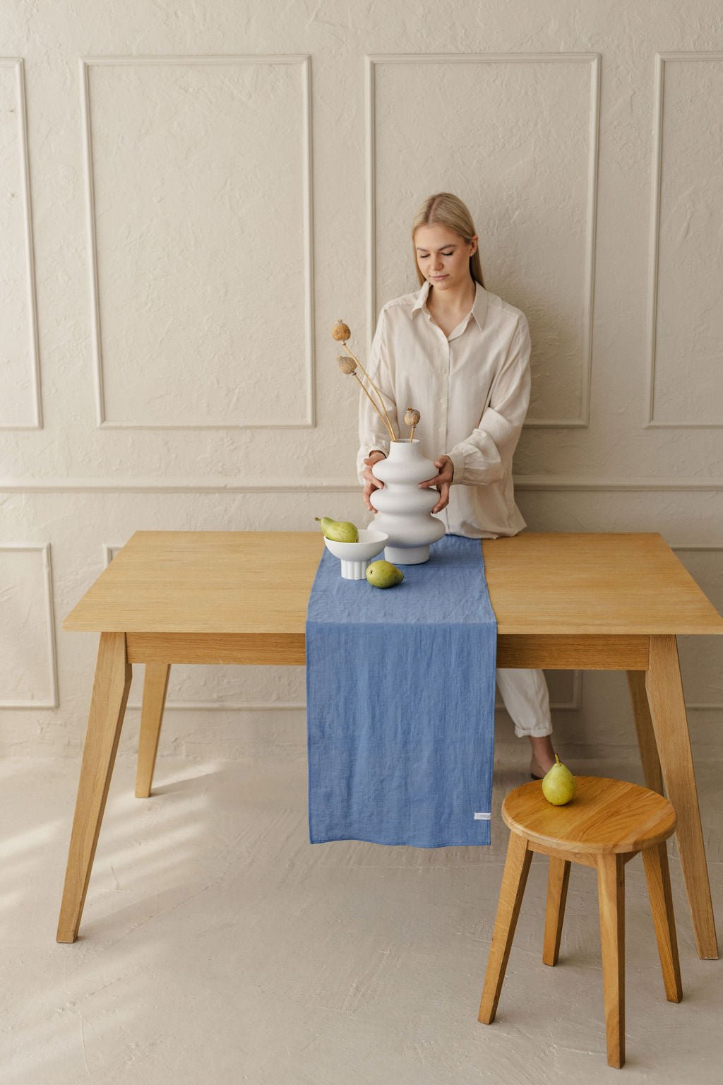 Linen Tablecloth – Natural – White | Wholesale Linen Towels, Tablecloths, Napkins, Bathrobes, Aprons, Abayas & Thobes - Middle East Collection by Unique Linen“