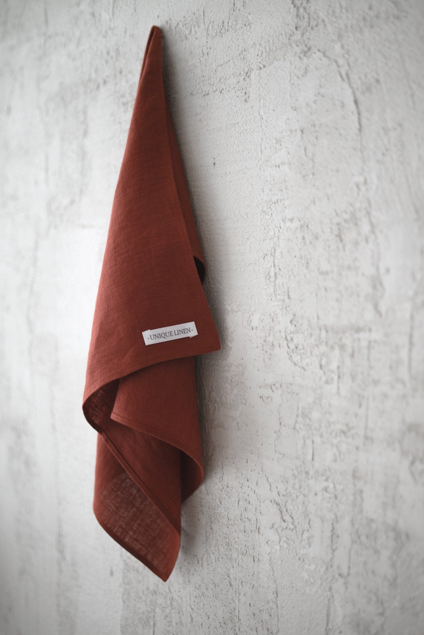Linen Tablecloth – Natural – White | Wholesale Linen Towels, Tablecloths, Napkins, Bathrobes, Aprons, Abayas & Thobes - Middle East Collection by Unique Linen“