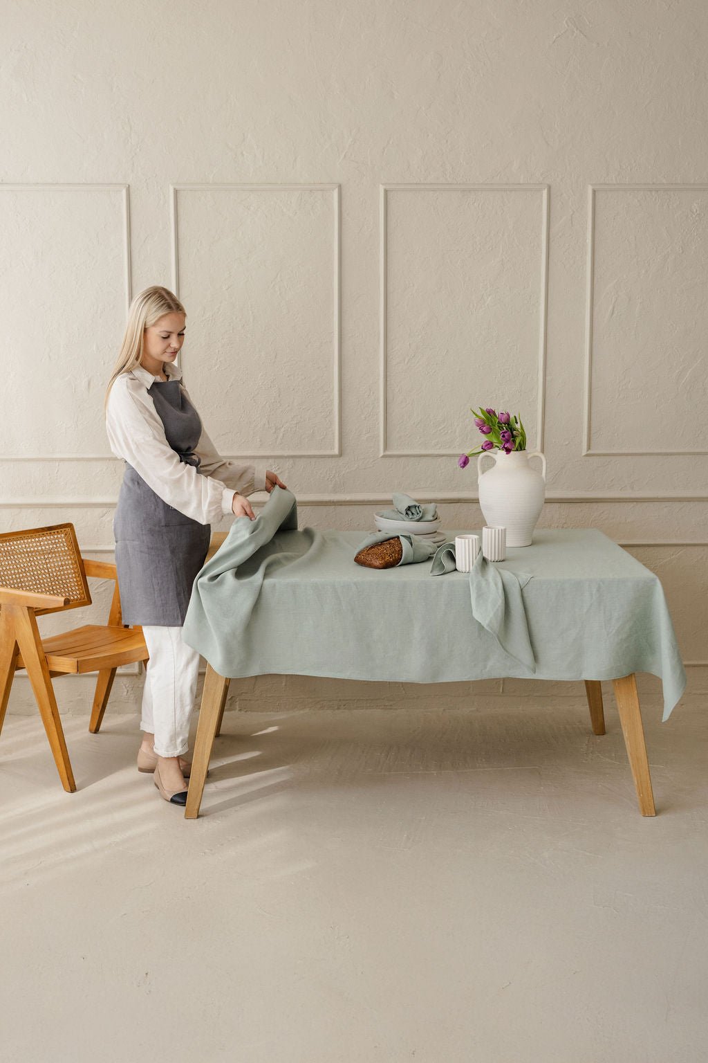 Linen Tablecloth – Natural – White | Wholesale Linen Towels, Tablecloths, Napkins, Bathrobes, Aprons, Abayas & Thobes - Middle East Collection by Unique Linen“