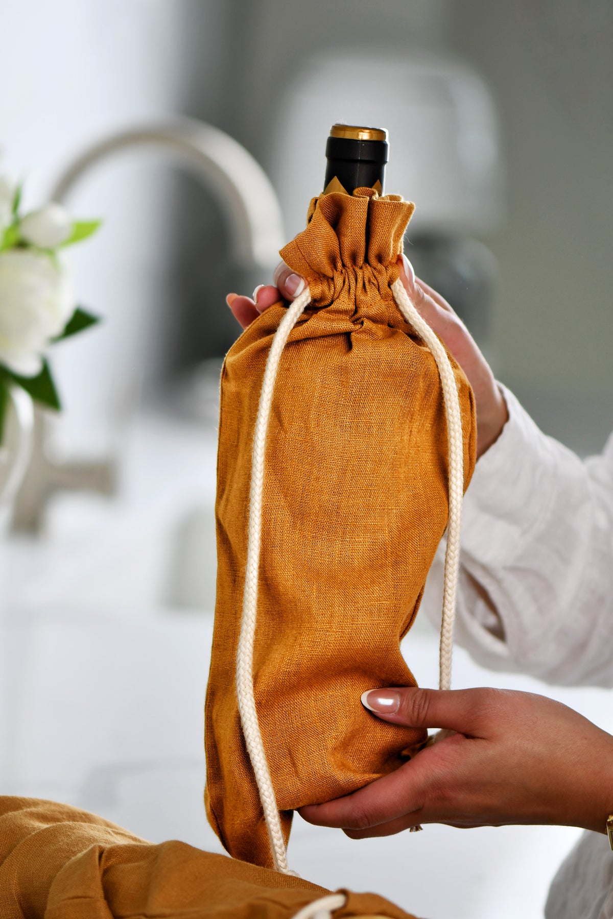 Linen Wine Bag KW001 in CINNAMON colour (3330)