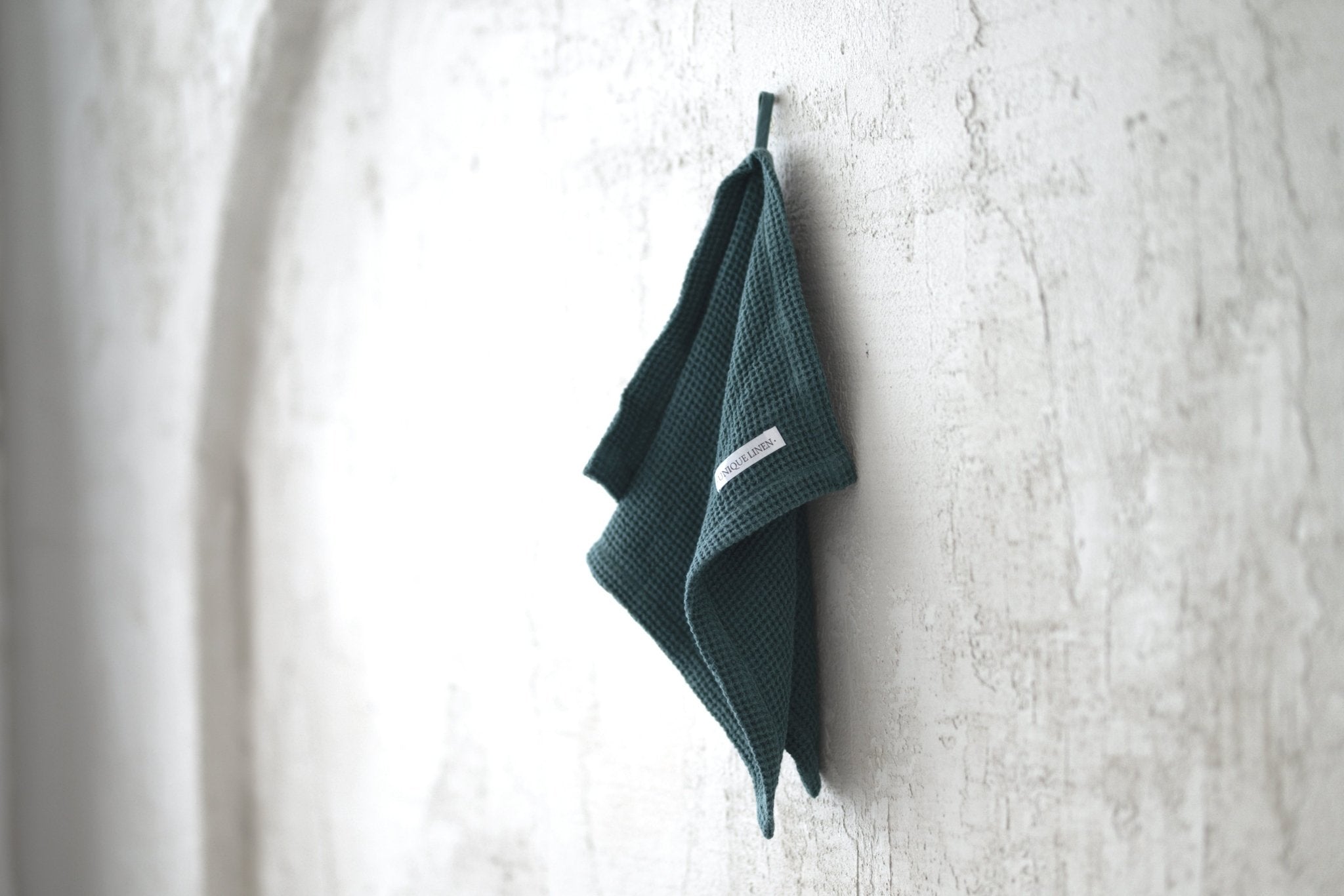 Linen Tablecloth – Natural – White | Wholesale Linen Towels, Tablecloths, Napkins, Bathrobes, Aprons, Abayas & Thobes - Middle East Collection by Unique Linen“