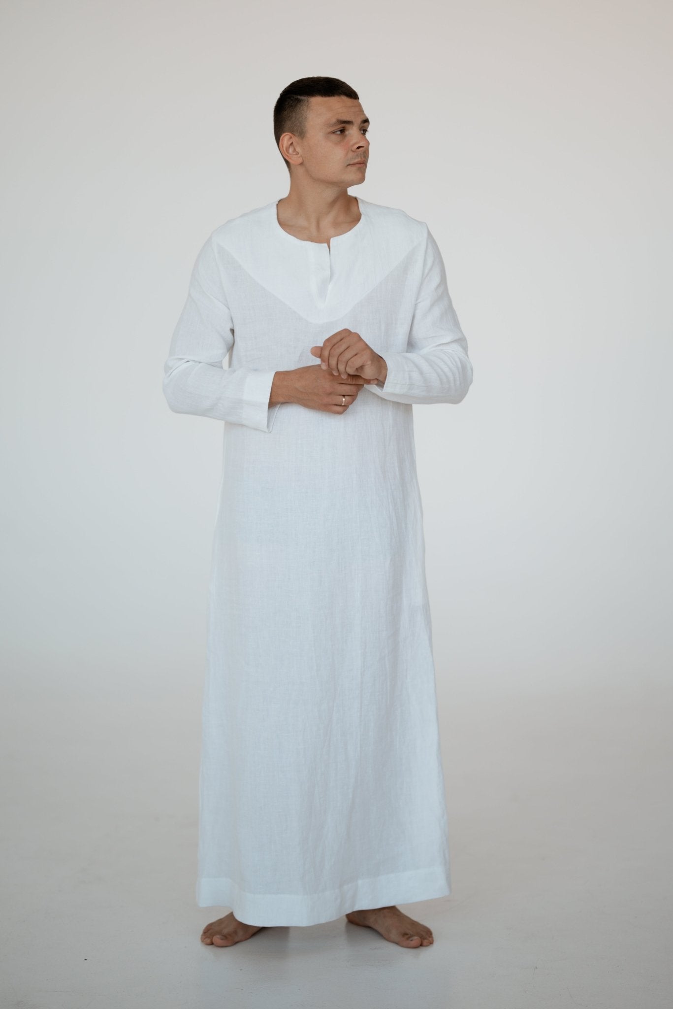 Linen Tablecloth – Natural – White | Wholesale Linen Towels, Tablecloths, Napkins, Bathrobes, Aprons, Abayas & Thobes - Middle East Collection by Unique Linen“