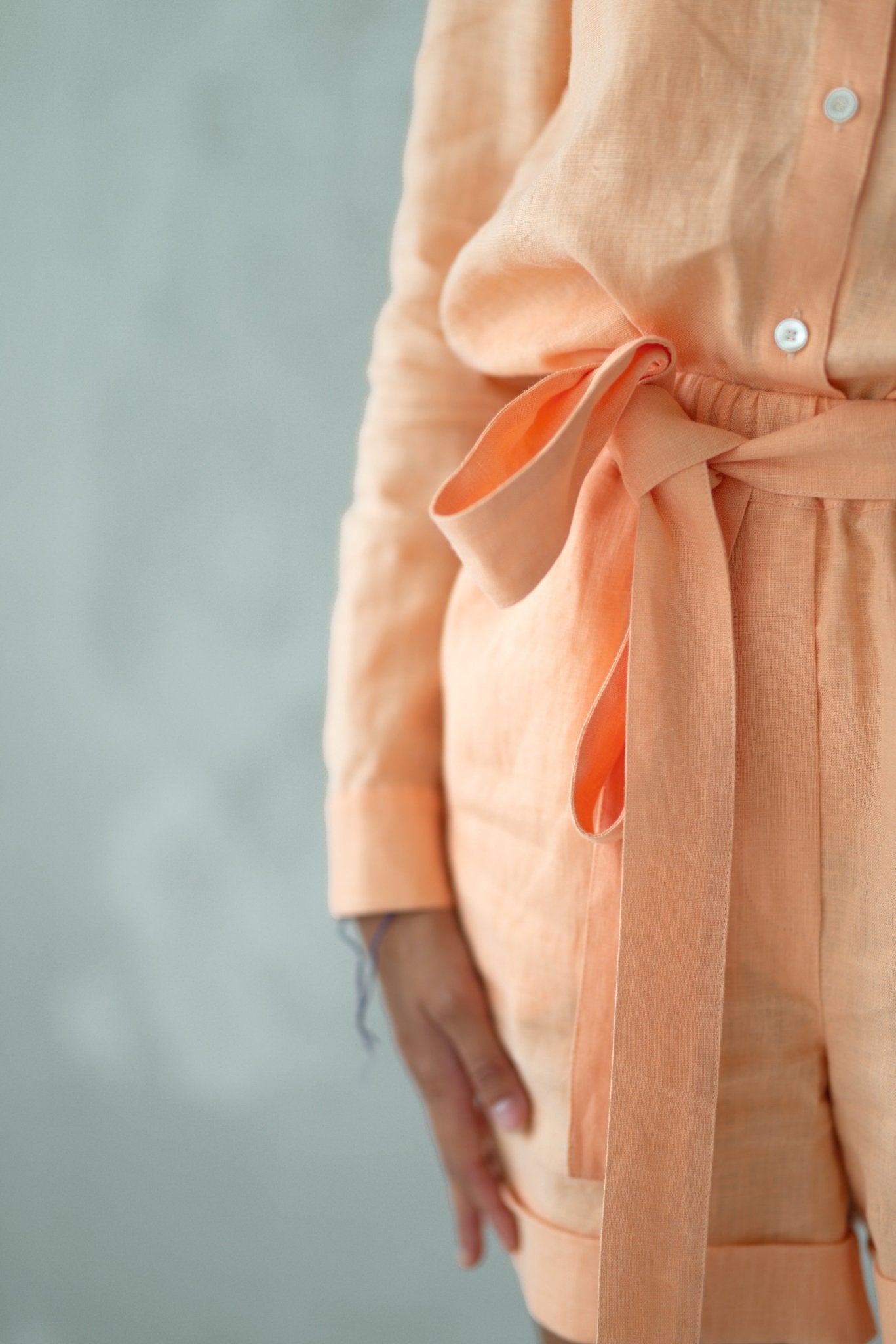 Linen Tablecloth – Natural – White | Wholesale Linen Towels, Tablecloths, Napkins, Bathrobes, Aprons, Abayas & Thobes - Middle East Collection by Unique Linen“