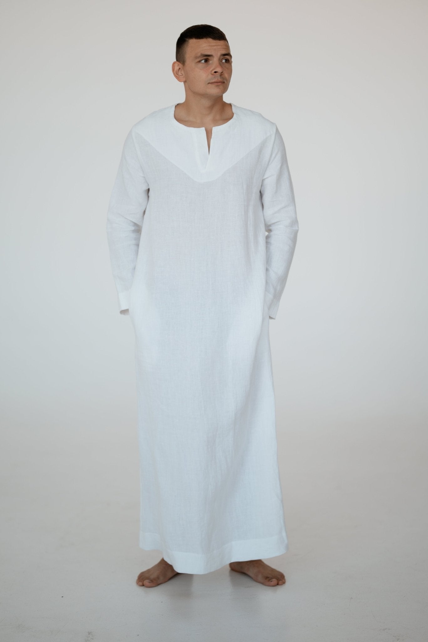 Linen Tablecloth – Natural – White | Wholesale Linen Towels, Tablecloths, Napkins, Bathrobes, Aprons, Abayas & Thobes - Middle East Collection by Unique Linen“