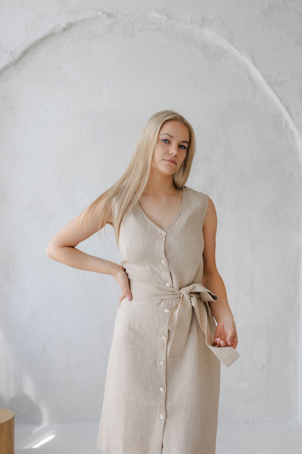Linen Tablecloth – Natural – White | Wholesale Linen Towels, Tablecloths, Napkins, Bathrobes, Aprons, Abayas & Thobes - Middle East Collection by Unique Linen“