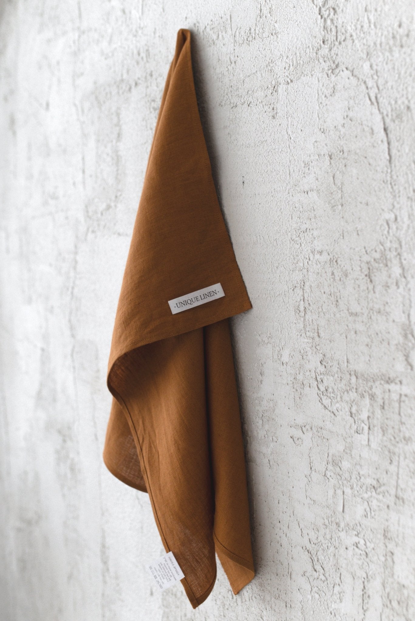 Linen Tablecloth – Natural – White | Wholesale Linen Towels, Tablecloths, Napkins, Bathrobes, Aprons, Abayas & Thobes - Middle East Collection by Unique Linen“