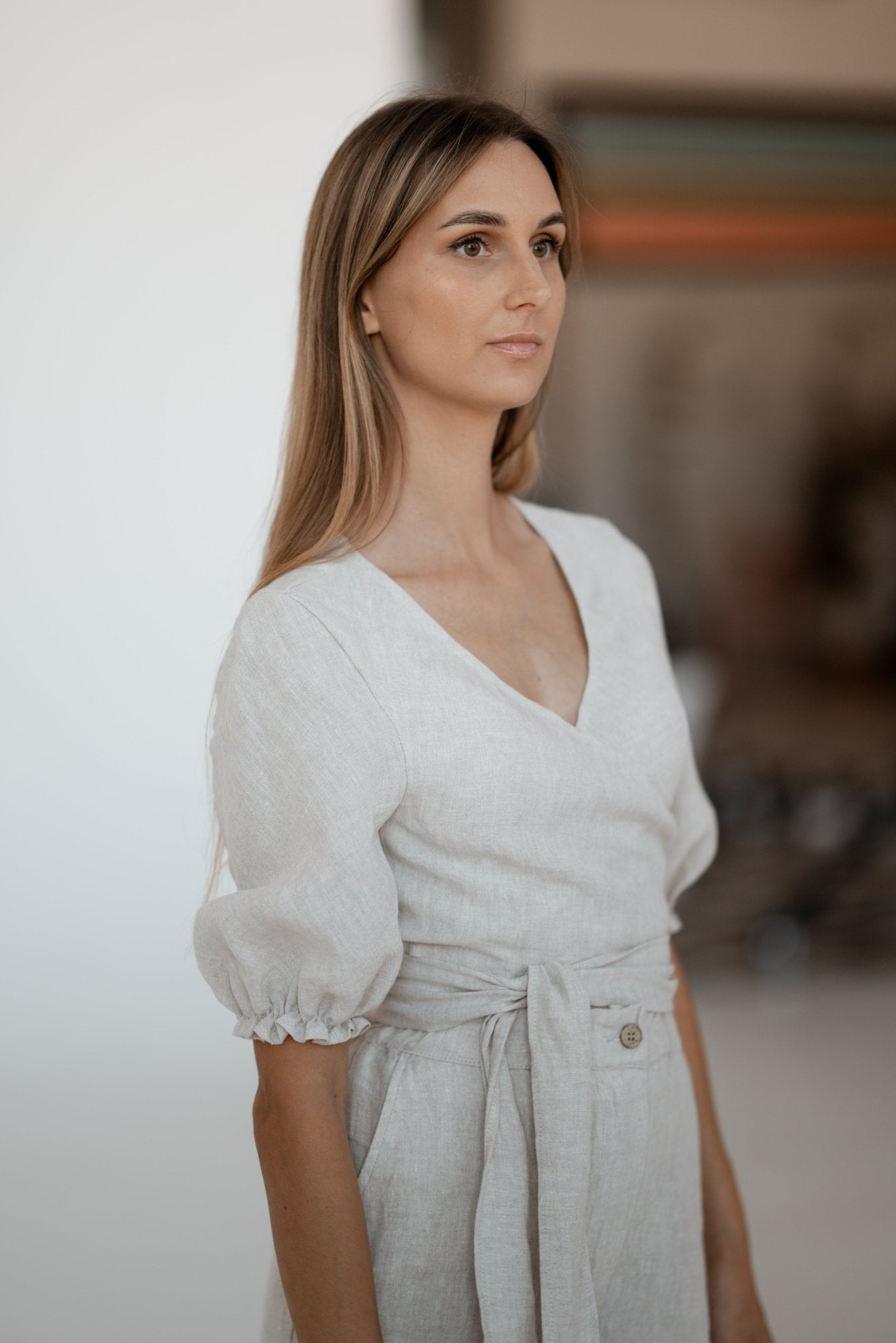 Linen Tablecloth – Natural – White | Wholesale Linen Towels, Tablecloths, Napkins, Bathrobes, Aprons, Abayas & Thobes - Middle East Collection by Unique Linen“