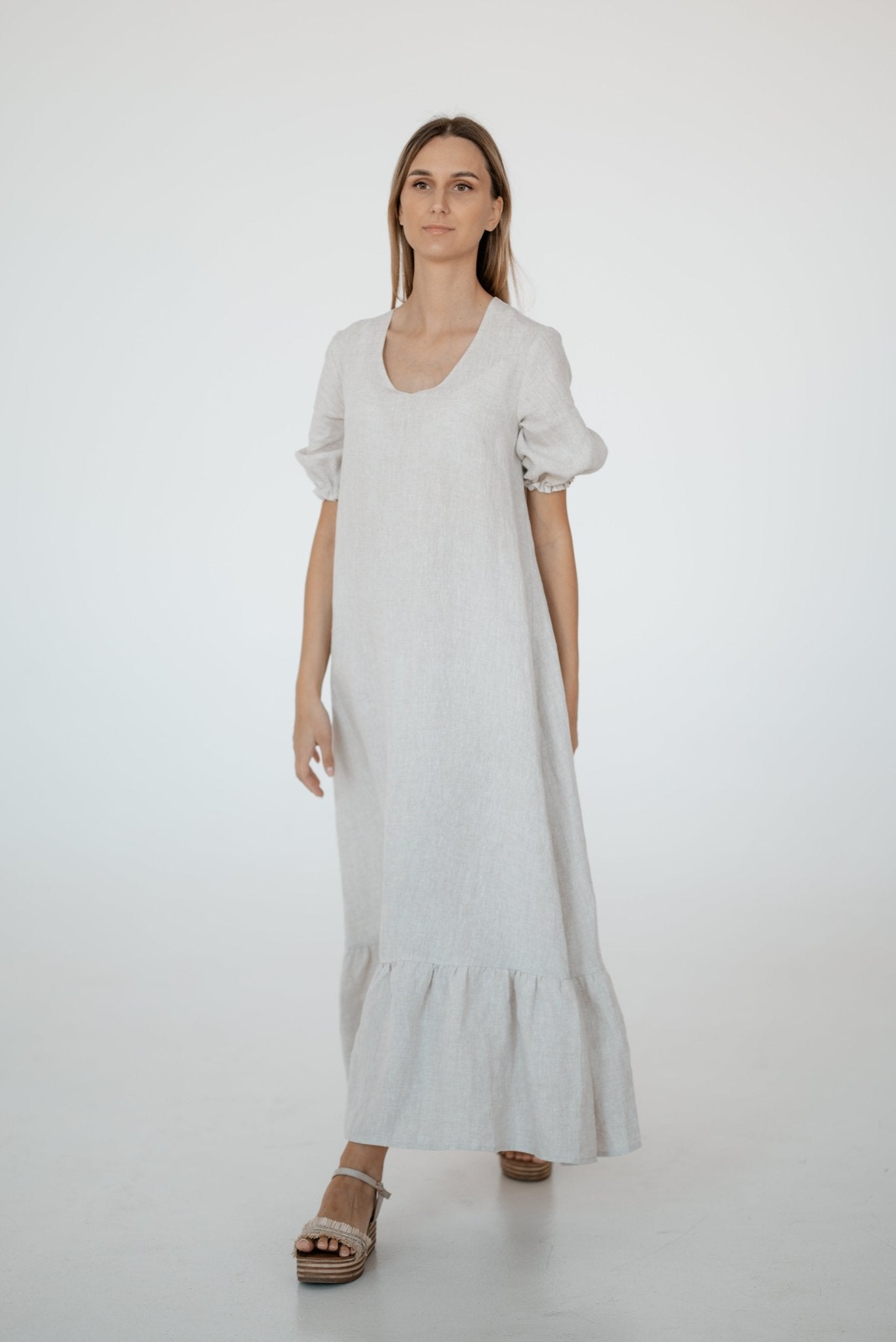 Linen Tablecloth – Natural – White | Wholesale Linen Towels, Tablecloths, Napkins, Bathrobes, Aprons, Abayas & Thobes - Middle East Collection by Unique Linen“
