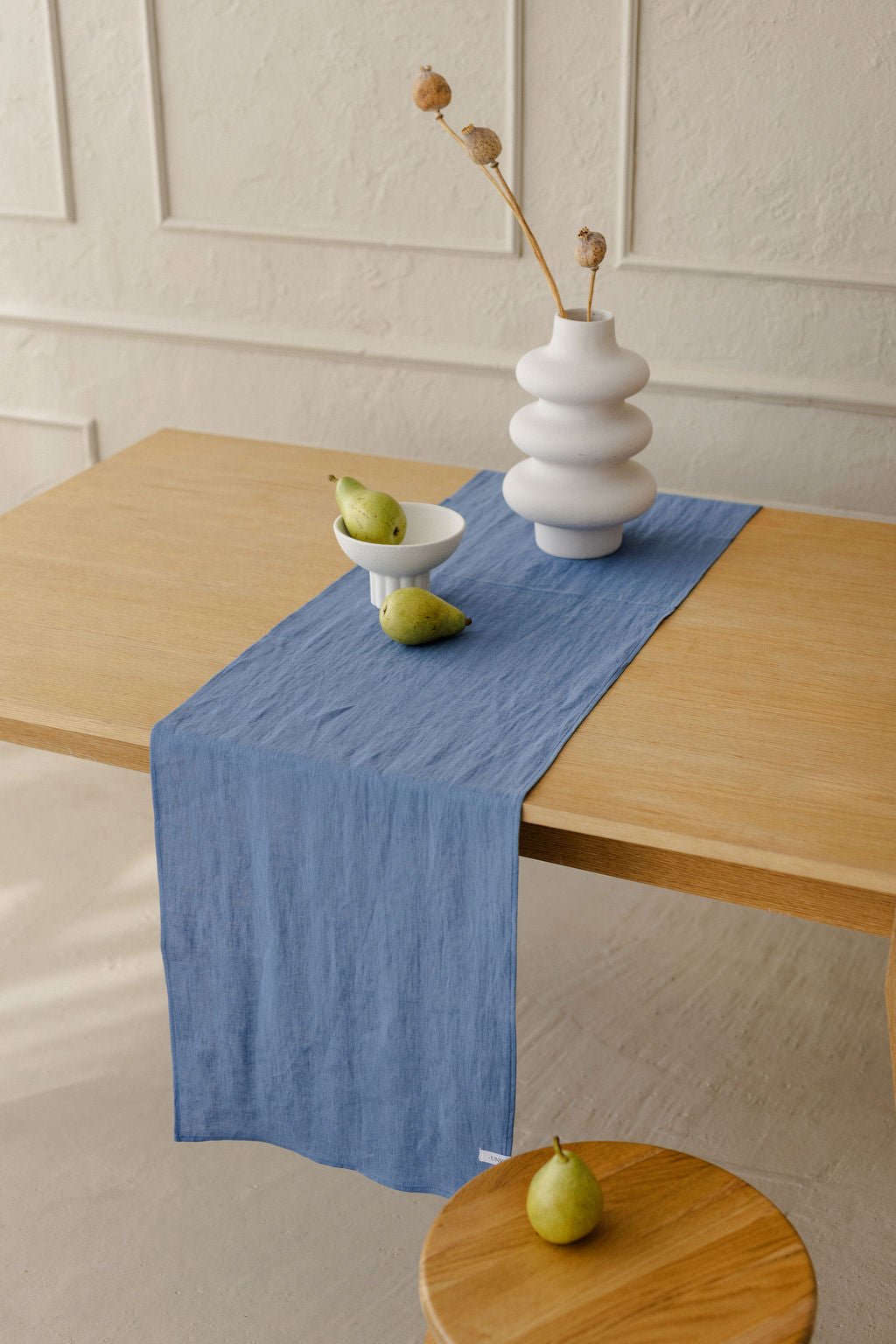 Linen Tablecloth – Natural – White | Wholesale Linen Towels, Tablecloths, Napkins, Bathrobes, Aprons, Abayas & Thobes - Middle East Collection by Unique Linen“