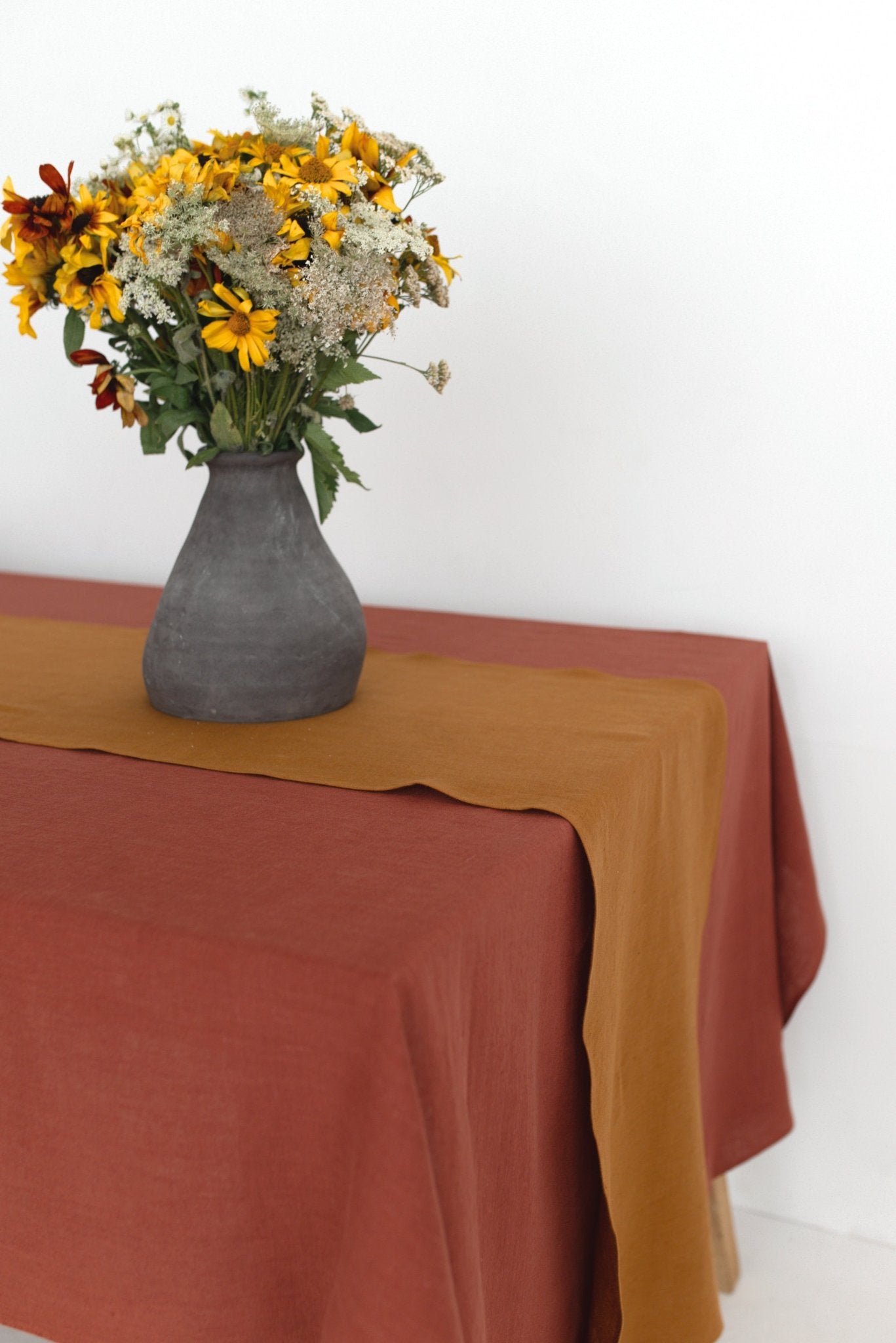 Linen Tablecloth – Natural – White | Wholesale Linen Towels, Tablecloths, Napkins, Bathrobes, Aprons, Abayas & Thobes - Middle East Collection by Unique Linen“